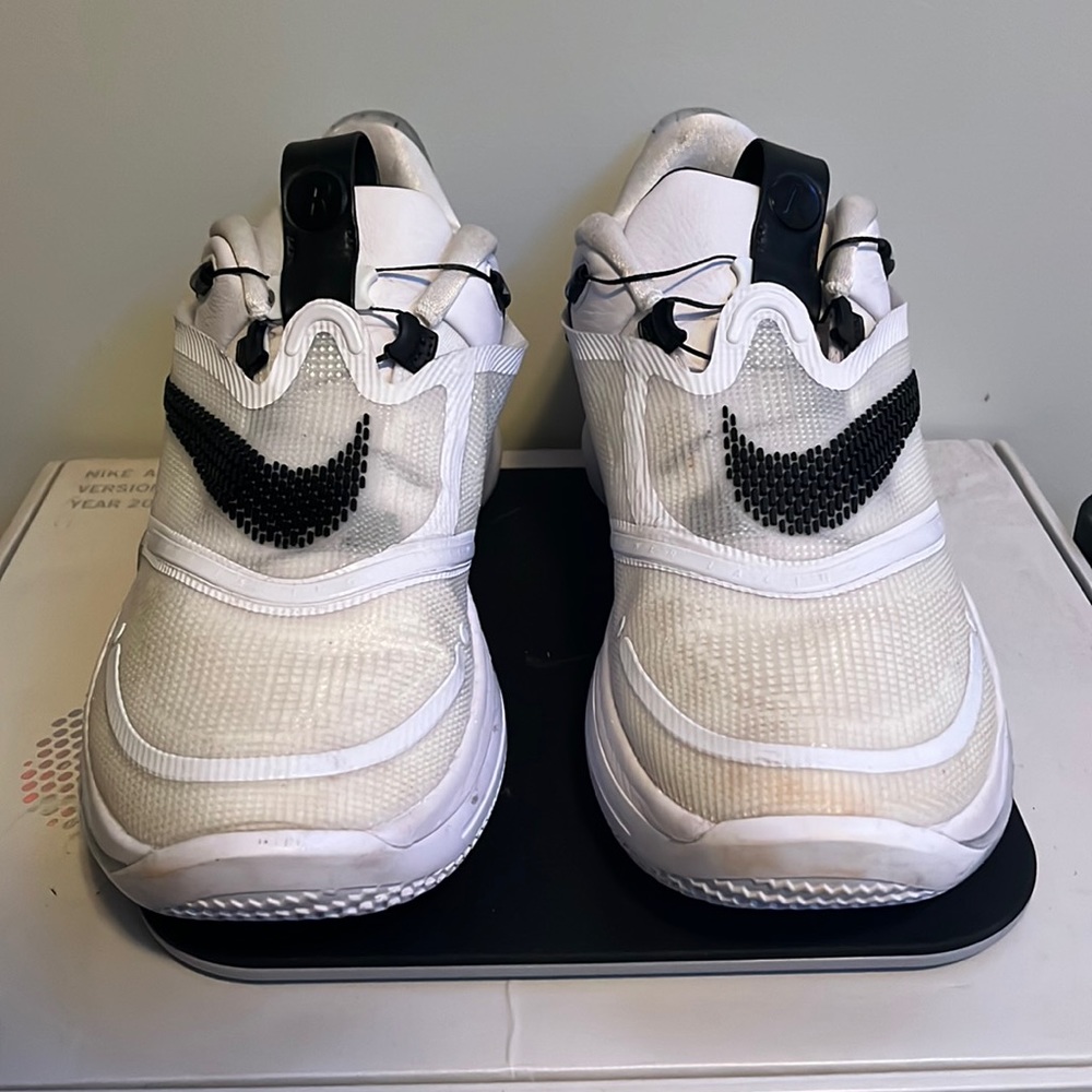 Nike adapt